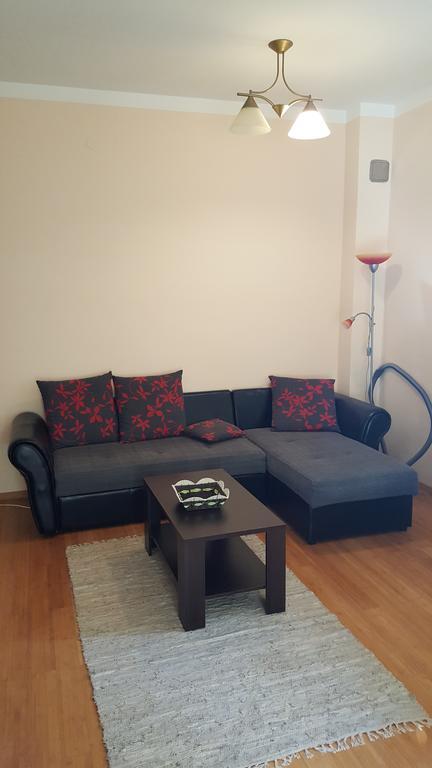 Roman Gardens Studio Apartment 리산 외부 사진