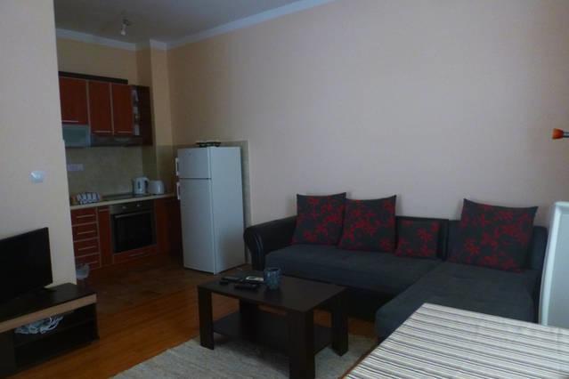 Roman Gardens Studio Apartment 리산 외부 사진